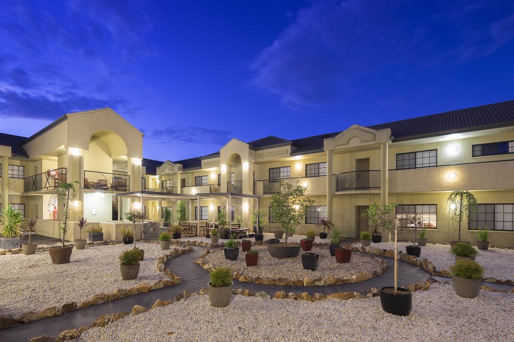 Canberra Parklands Central Apartment Hotel Official Екстериор снимка