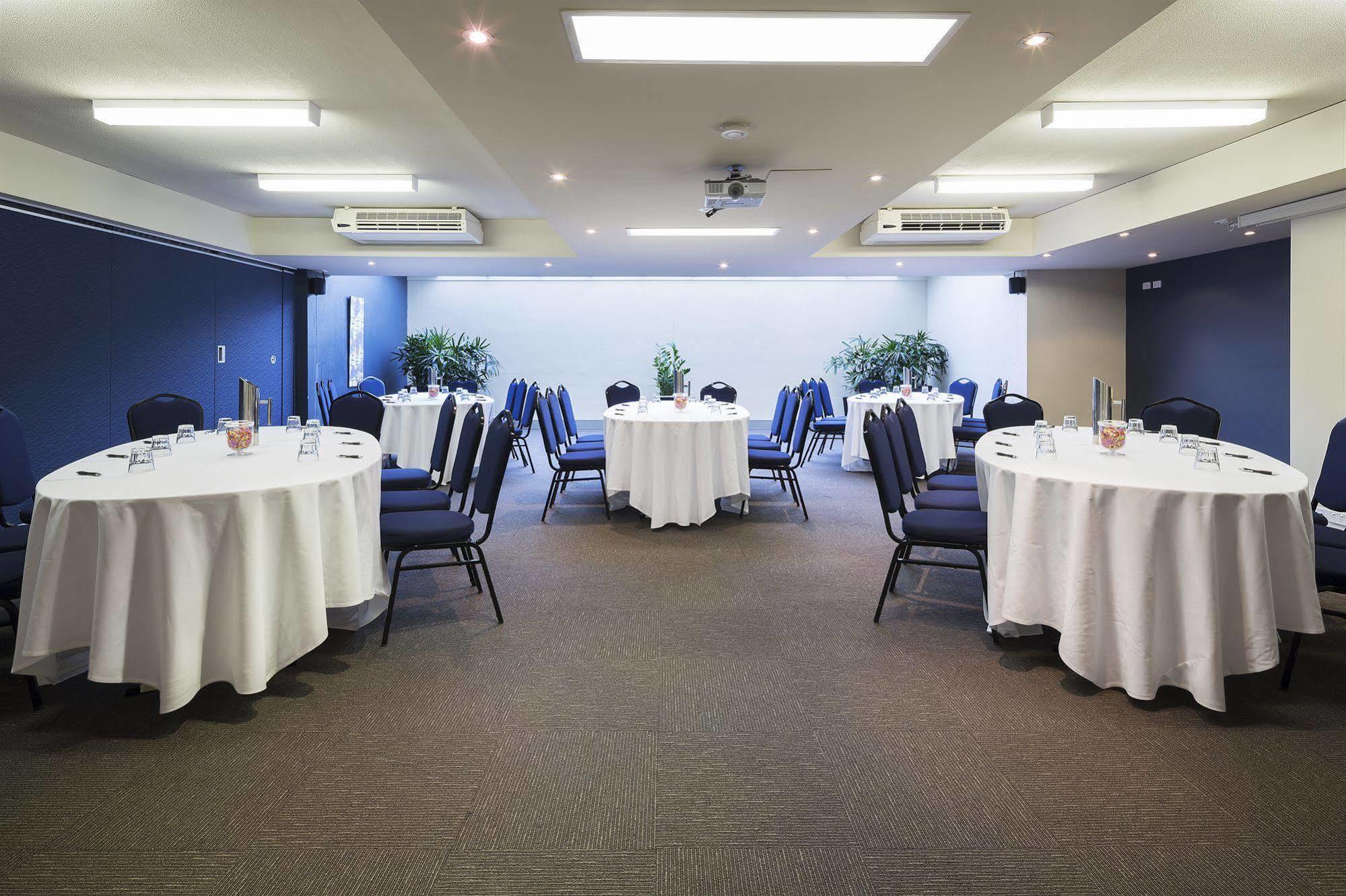 Canberra Parklands Central Apartment Hotel Official Екстериор снимка