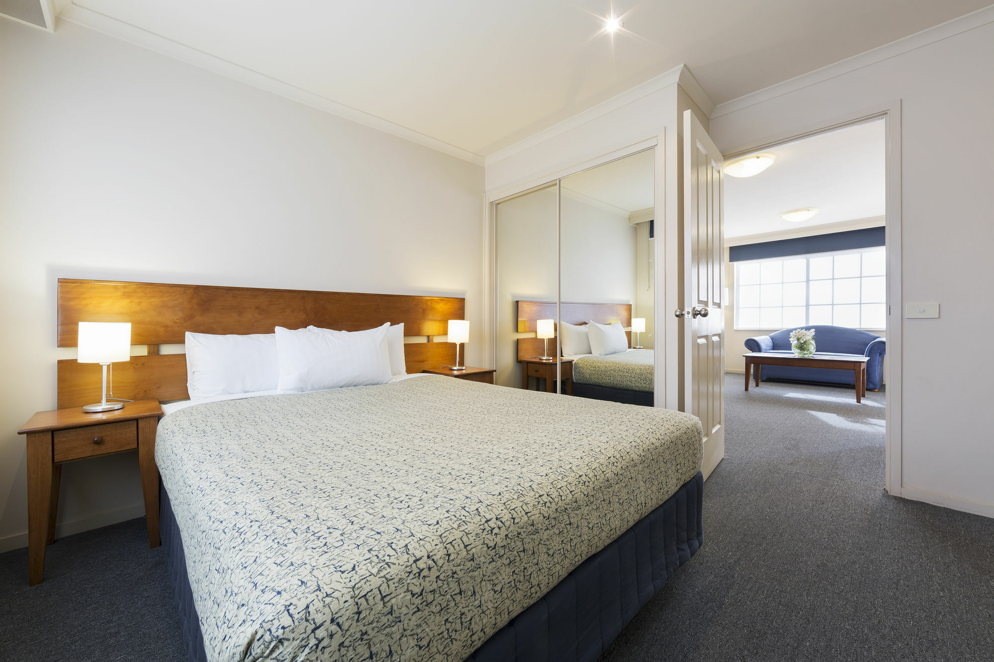 Canberra Parklands Central Apartment Hotel Official Екстериор снимка